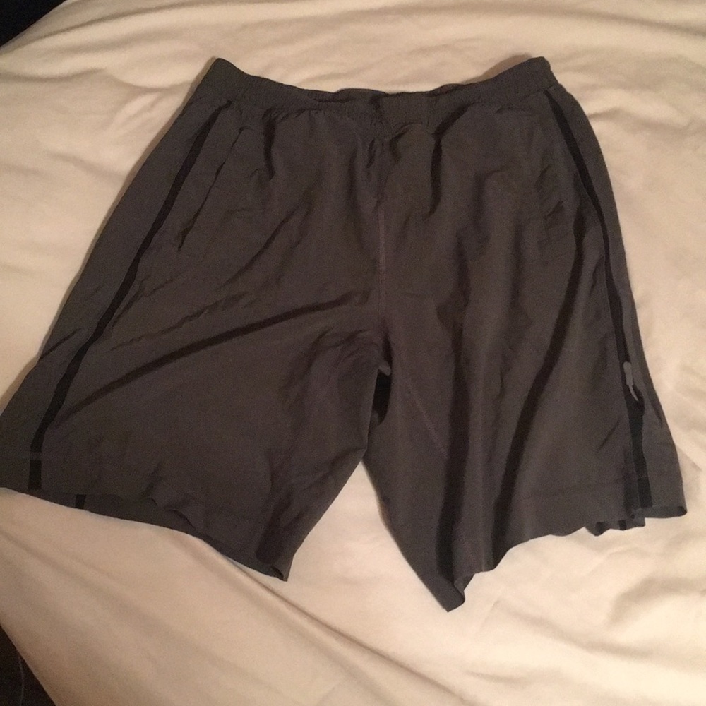 Lululemon pacebreaker Shorts